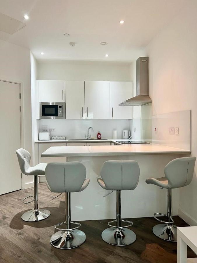 Immaculate Flat In West Croydon Apartment Exterior photo